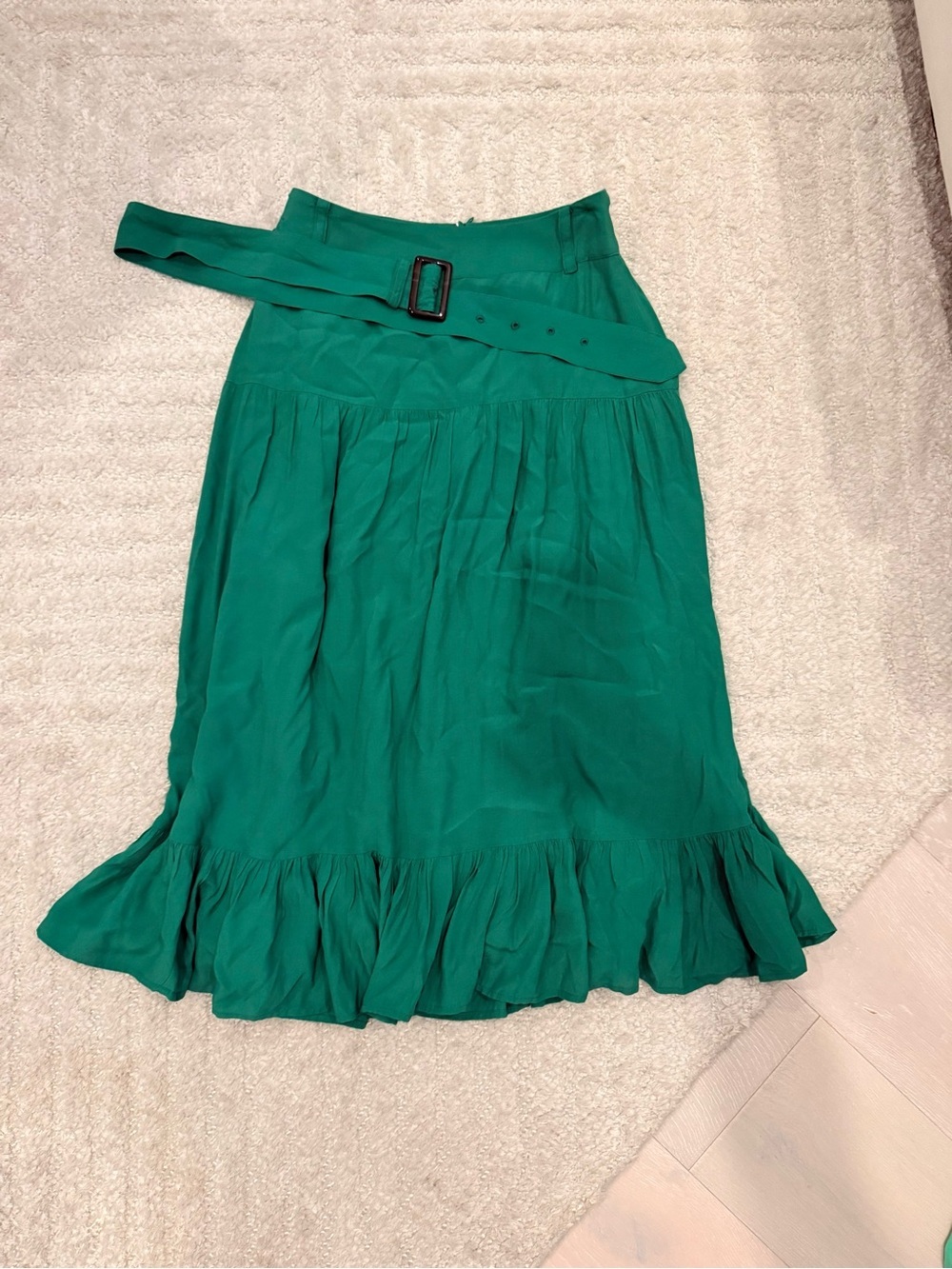NWOT - Banana Republic Women’s Green Midi Skirt Size 4
